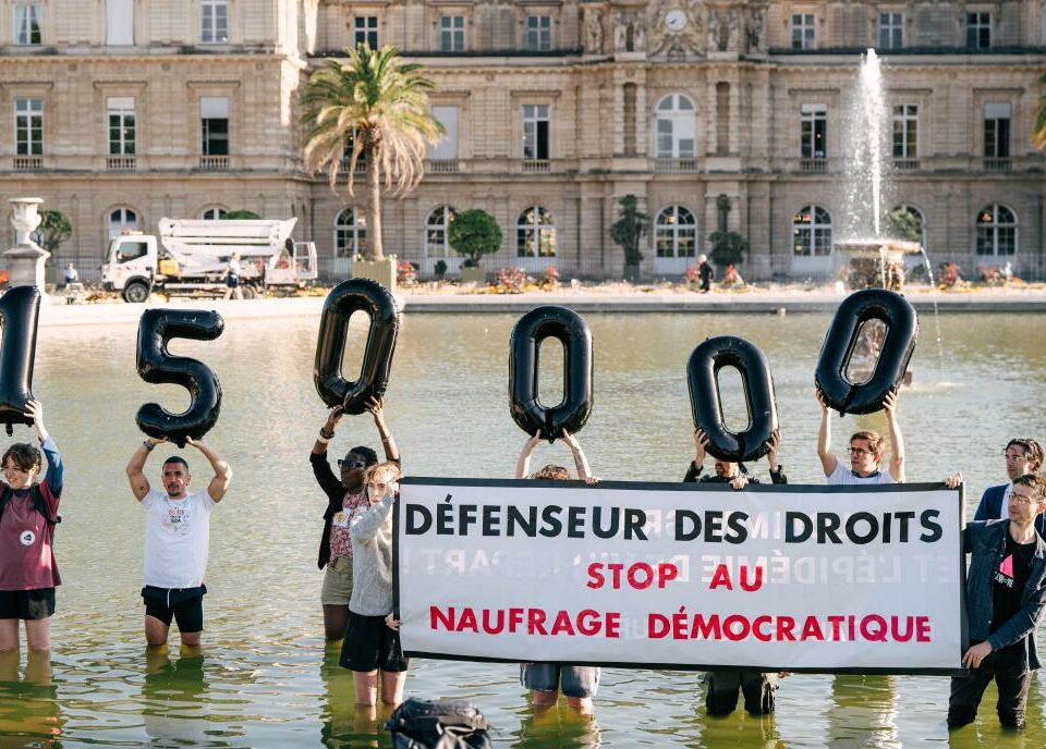 Action devant le sénat
